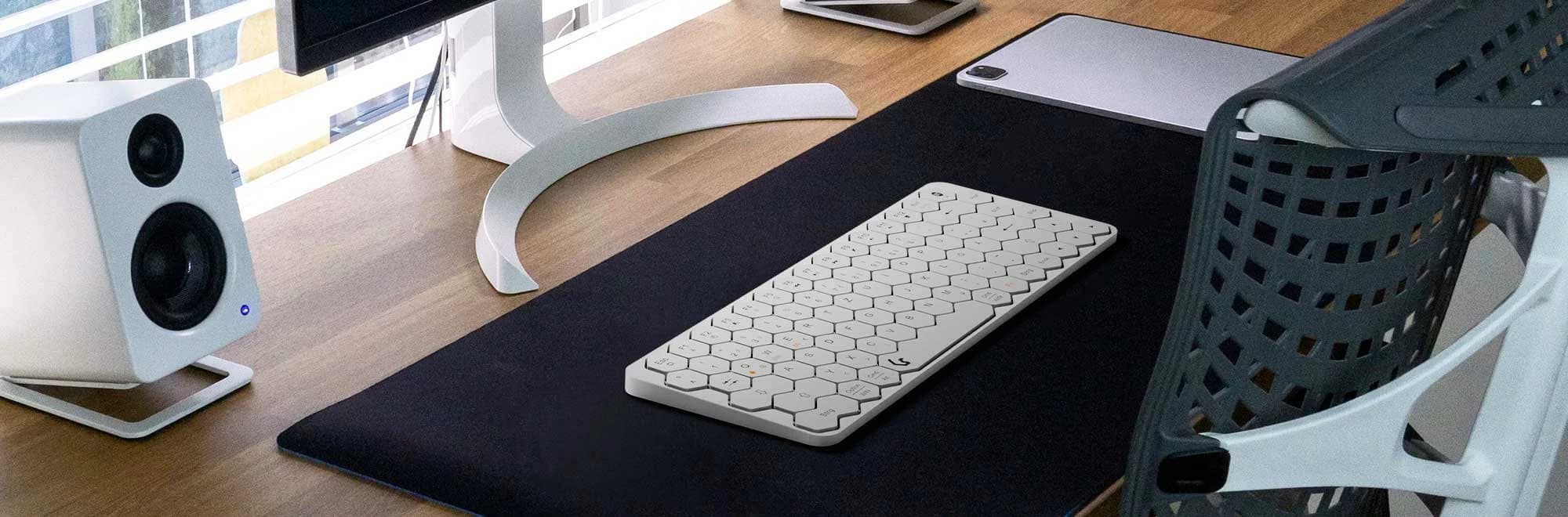 KeySonic KSK-5020BT-S Bluetooth Mini Keyboard (Aluminium/White) German